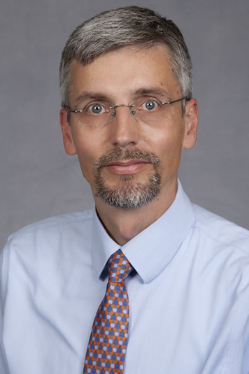 Oliver Lenz, MD MBA